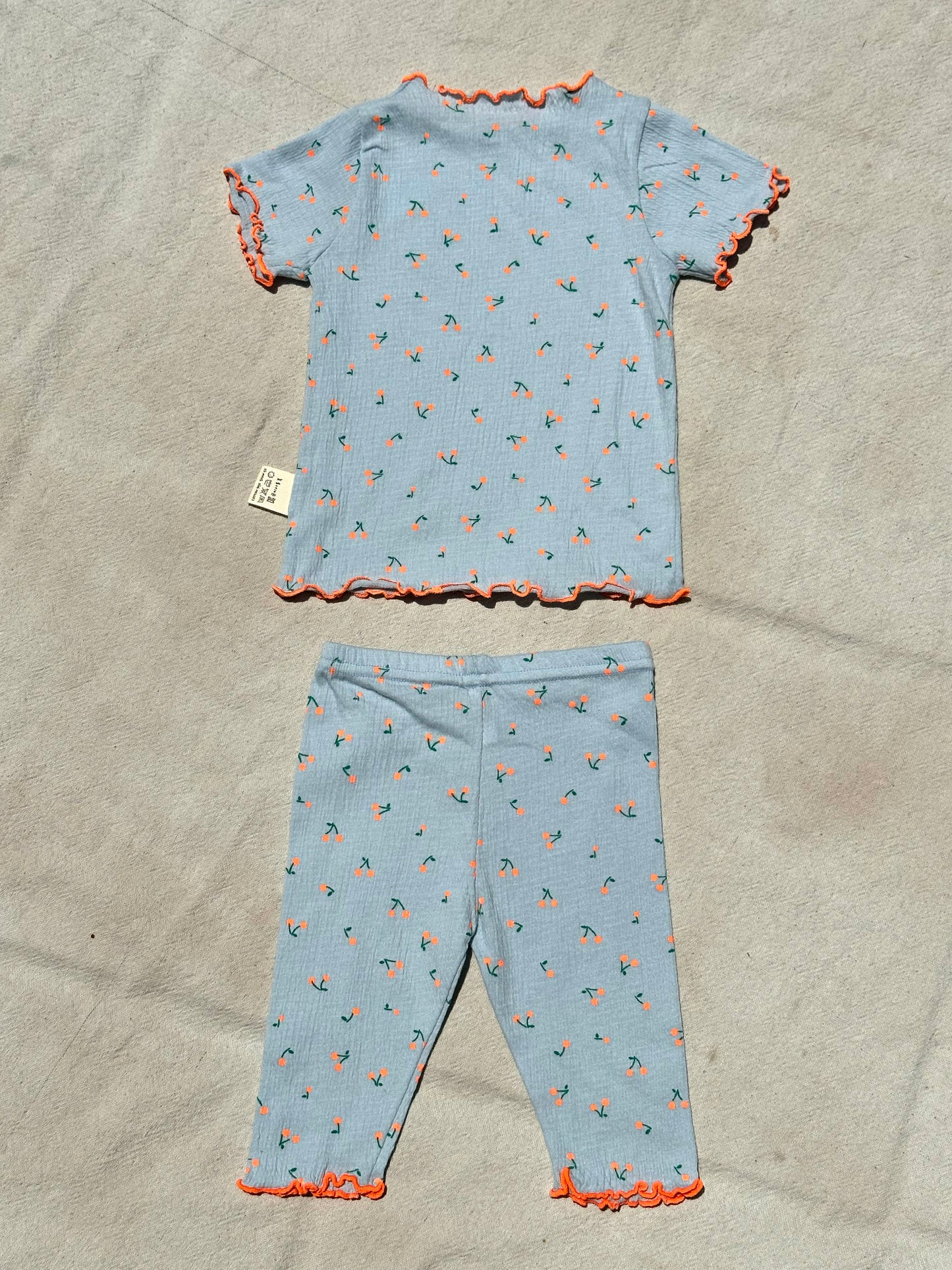 Lounge Set in Mini Cherry Print