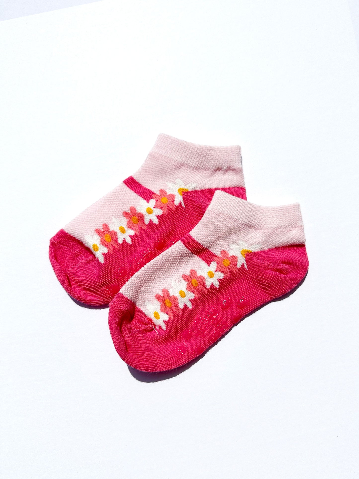 Bloom Necklace in Pink Ankle Socks
